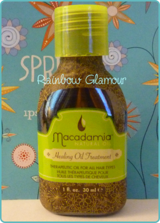 Healing Oil Treatment by Macadamia Oil